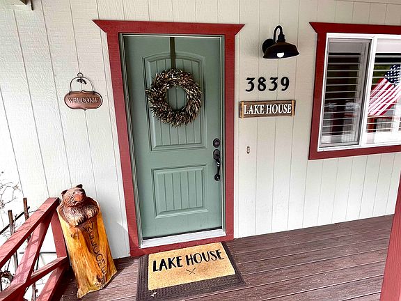 3rd image of 3839 Mary Ann Ln