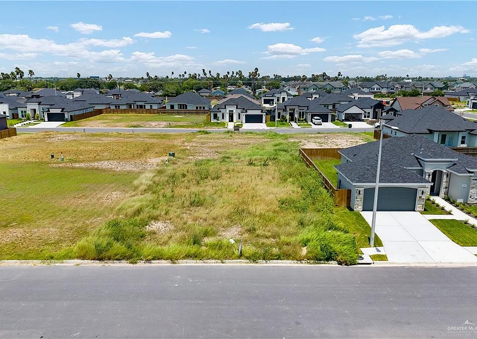 1st image of 2814 Dhalia Dr