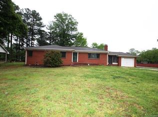 1013 S Highland Ave, Landis, NC 28088
