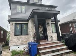 94 Roe St, Staten Island, NY 10310