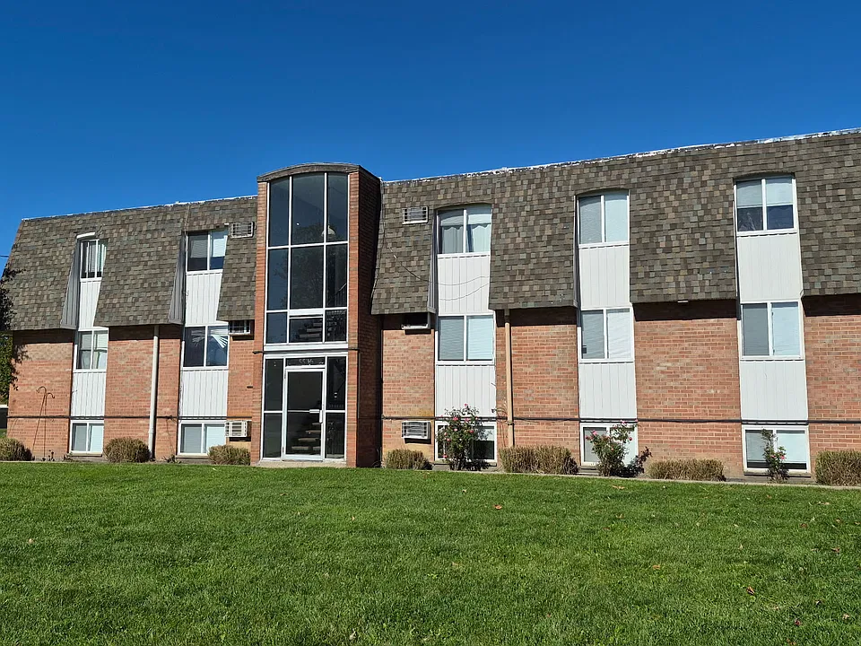 Beaver Crest Townhomes and Garden Apartments
