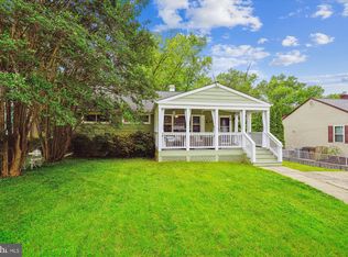 1405 Broadwood Dr, Rockville, MD 20851