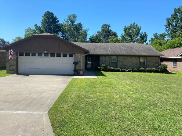 3420 Pine Bluff St, Paris, TX 75460