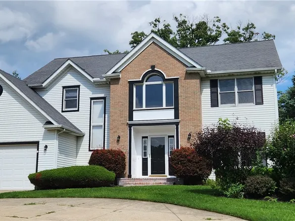 422 Belmont Park Dr, Munroe Falls, OH 44262