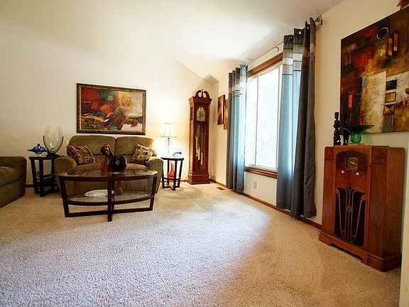 5th image of 2804 Nottingham Dr