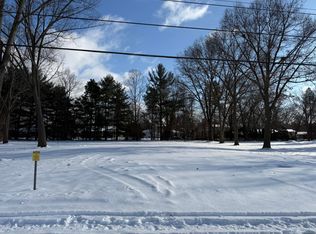 Harvey Lake Rd, Highland, MI 48356