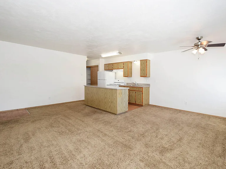 Greenfield Village Apartments — Photo 40