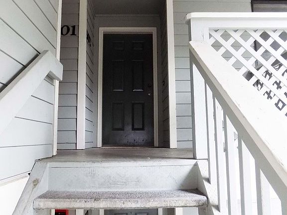 2nd image of 726 E Whidbey Ave APT 302