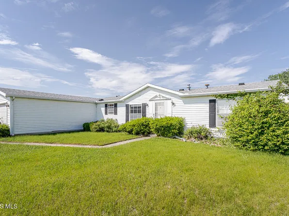 1174 Greystone Pkwy, Toledo, OH 43615