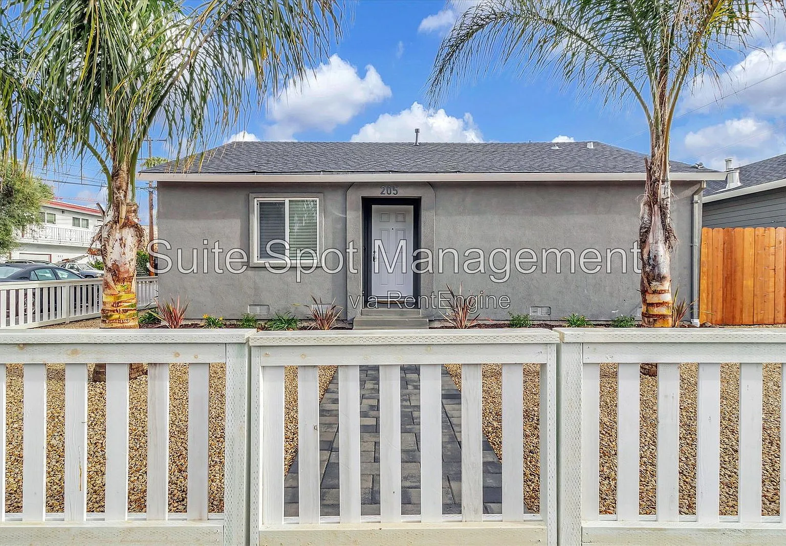 Studio, 150 sqft, $1,700 — Photo 4