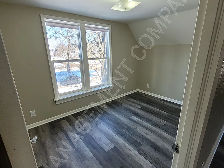 321 6th Ave #321 — Photo 11