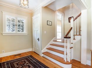 1229 Chestnut Ave, Wilmette, IL 60091