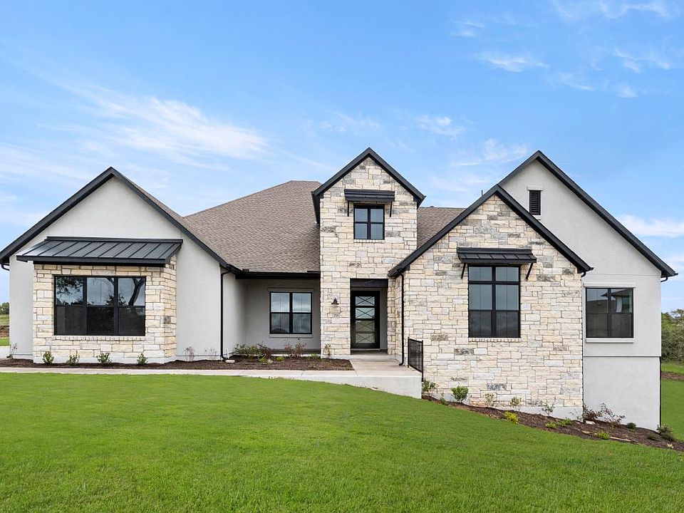 Beautiful Hill Country exterior