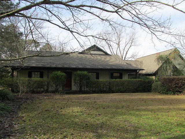 1st image of 1529 Lakeside Dr