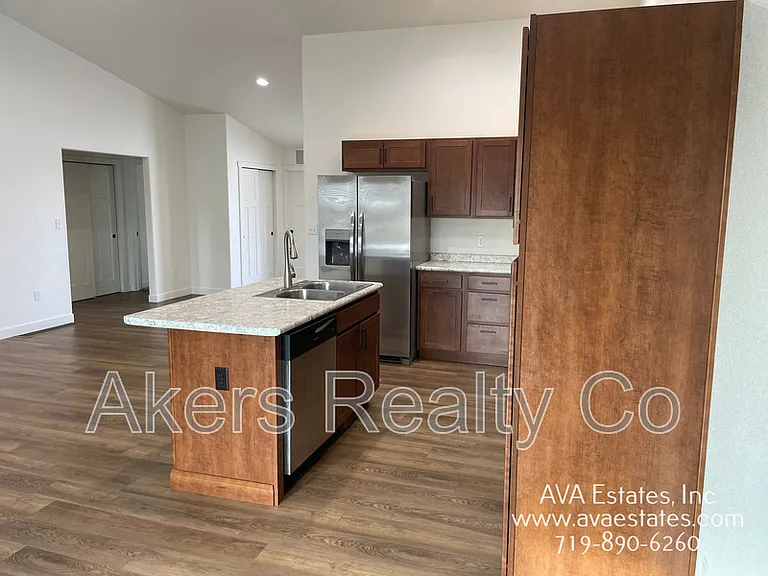 970 S Coral Pl — Photo 7