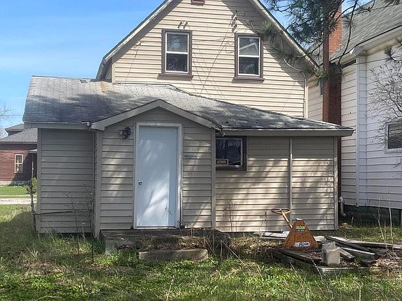 2nd image of 304 E Truman St