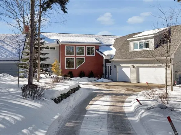 57 Maliseet Dr, Rothesay, NB E2E 2G1