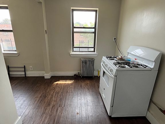 5th image of 56 Atkins Ave #B