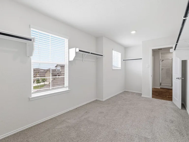 6630 Greensleeves — Photo 20