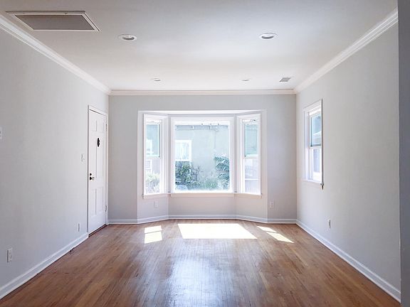 4th image of 4211 Edenhurst Ave