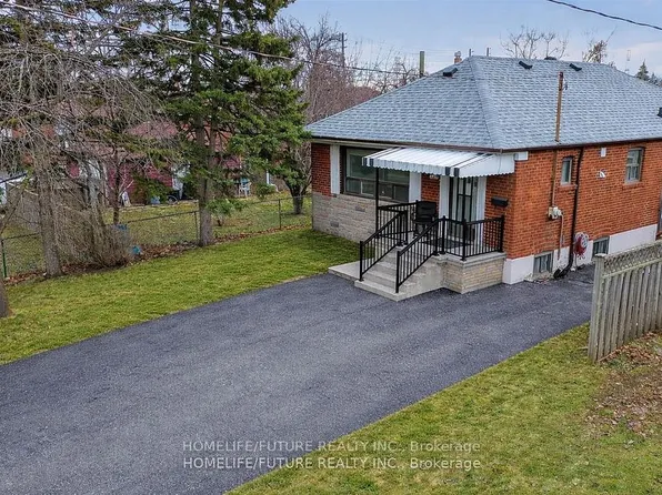 229 Flora Dr #Basement, Toronto, ON M1P 1B2