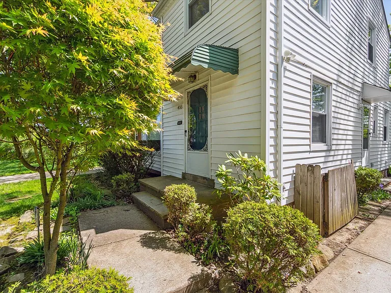 4016 Bayard Rd — Photo 2