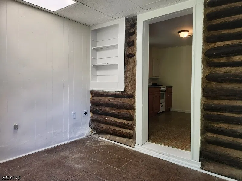 1 bed, 1.0 bath, $2,350 — Photo 4