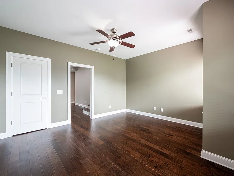 3111 Saint Elmo Ave — Photo 15