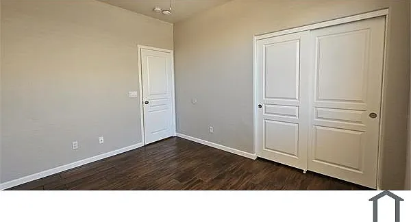 10886 W Locust Ln — Photo 35