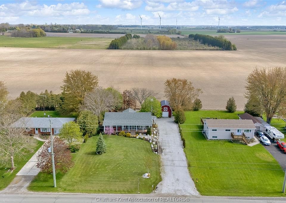1st image of 19357 Erieau Rd