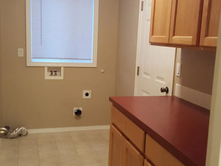 4896 Falcon St SW — Photo 11
