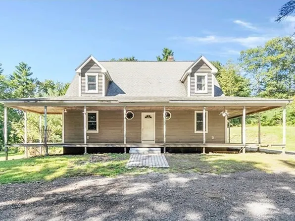 91 Crawford Rd, Oakham, MA 01068