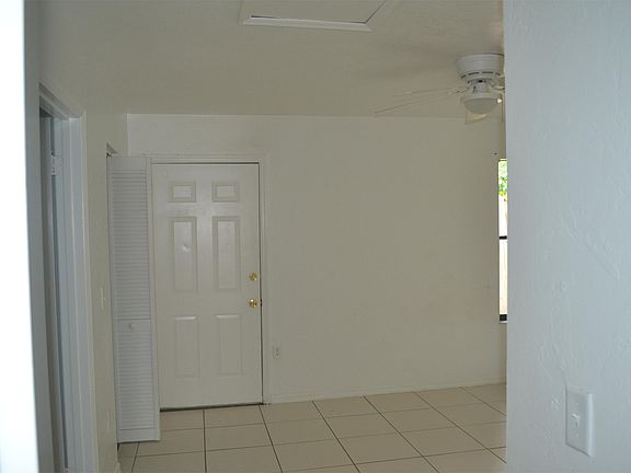 5th image of 916 NE 18th St