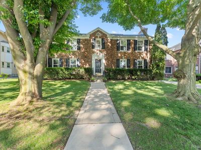 450 Neff Rd, Grosse Pointe, MI, 48230