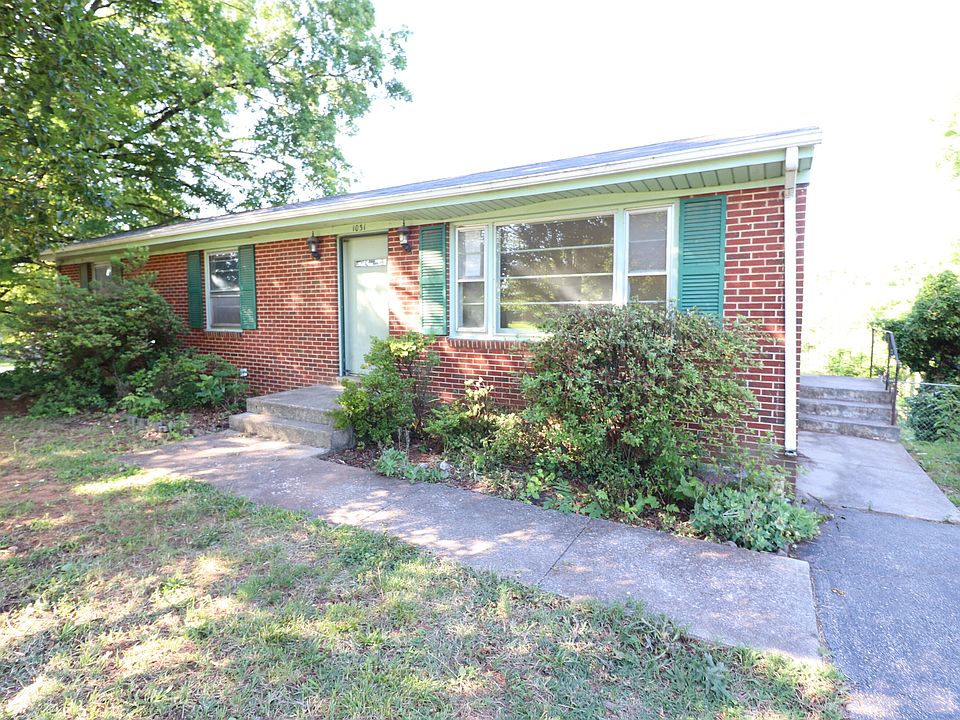1st image of 1031 Broad Hill Dr