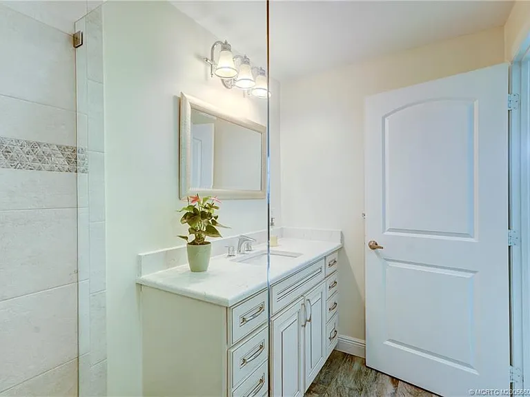 10410 S Ocean Dr #209 — Photo 16
