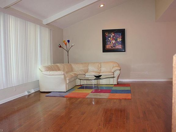 2nd image of 5474 Harleston Dr