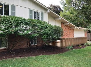 5044 Hollywood Ct, Brighton, MI 48116