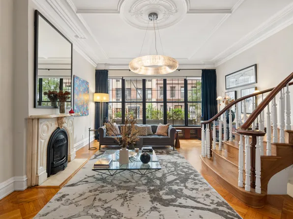 506 East 87th Street image 2 of 20
