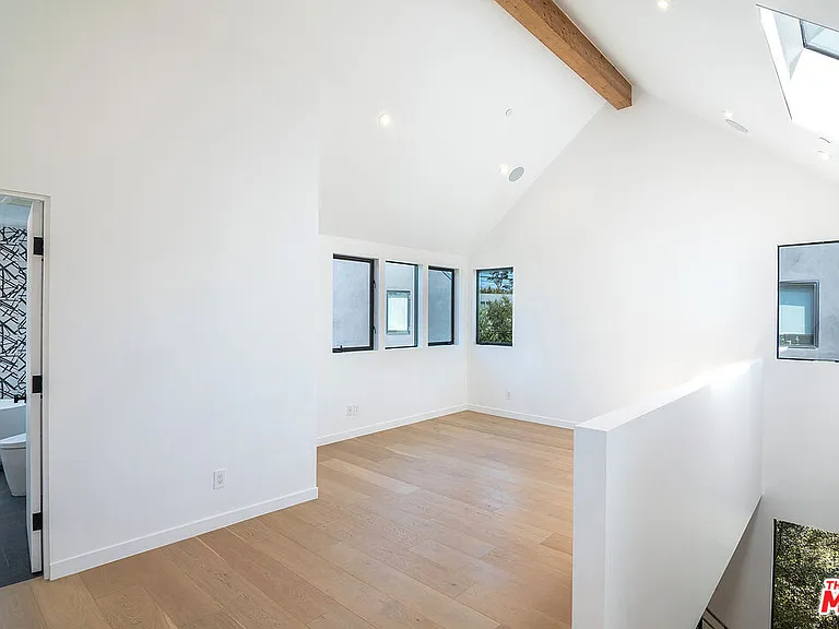 1813 Penmar Ave — Photo 18