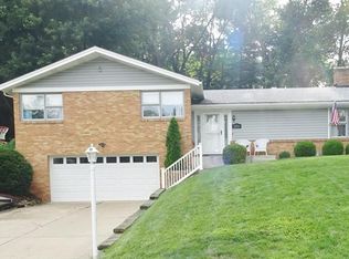 2416 Corteland Dr, Pittsburgh, PA 15241