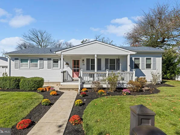 19 5th St, Villas, NJ 08251