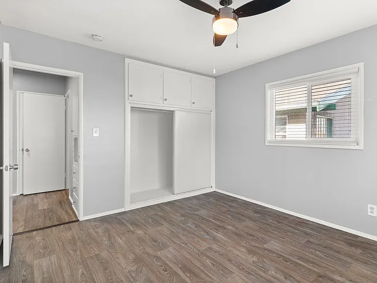 1577 Pine Avenue — Photo 22