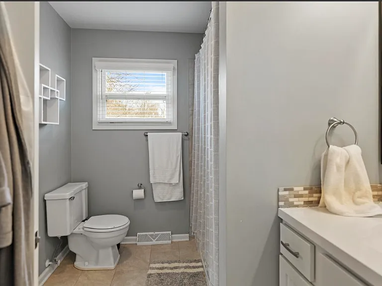 6955 Adaside Dr SE — Photo 17