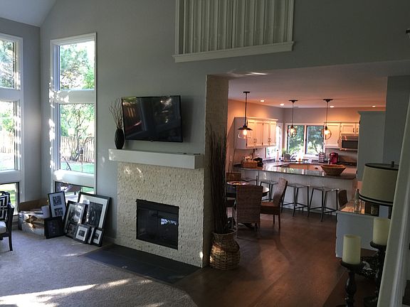 3rd image of 707 Westridge Dr