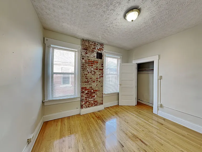 1633 Summit St #1635 — Photo 1