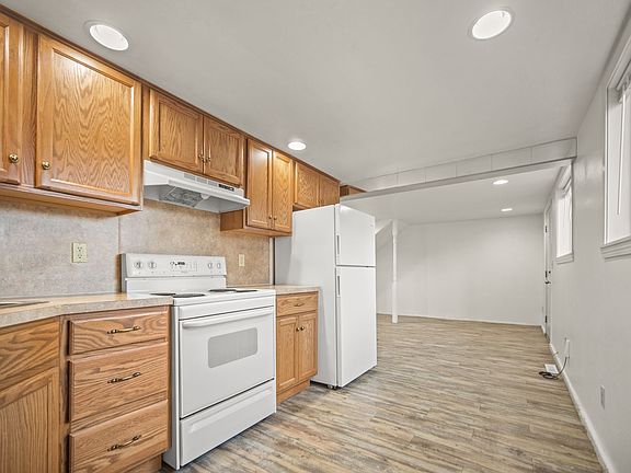 5th image of 301 Jefferson Ave APT 17