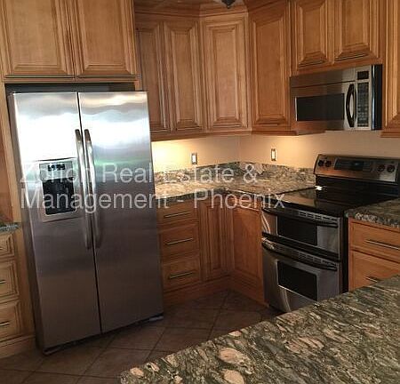 3rd image of 3810 E South Fork Dr