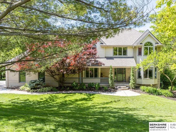 3910 S 226th St, Elkhorn, NE 68022