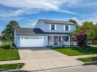 160 Reliance Dr, Wilkes Barre, PA 18702